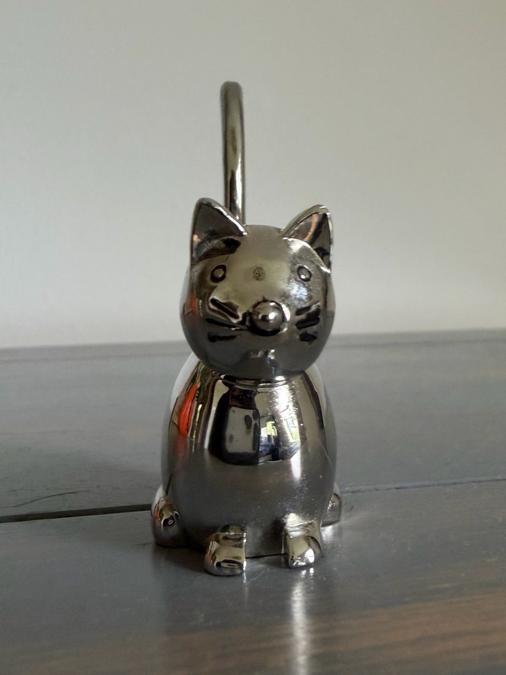 Silver Cat-Shaped Ring Holder - Jewelry Stand for Rings